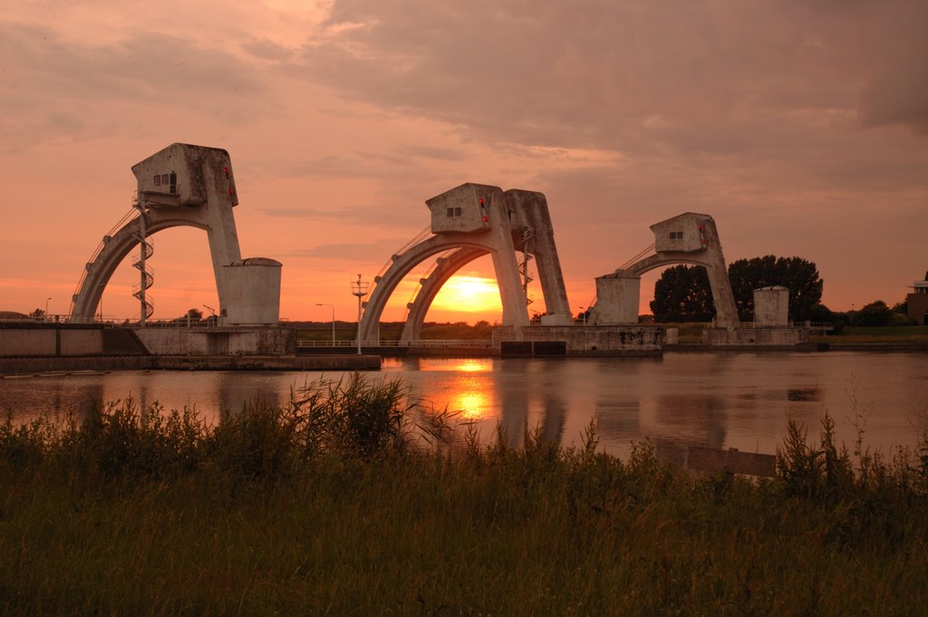 Sunset Hydro-electric station at Amerongen by André van Zevenberge…