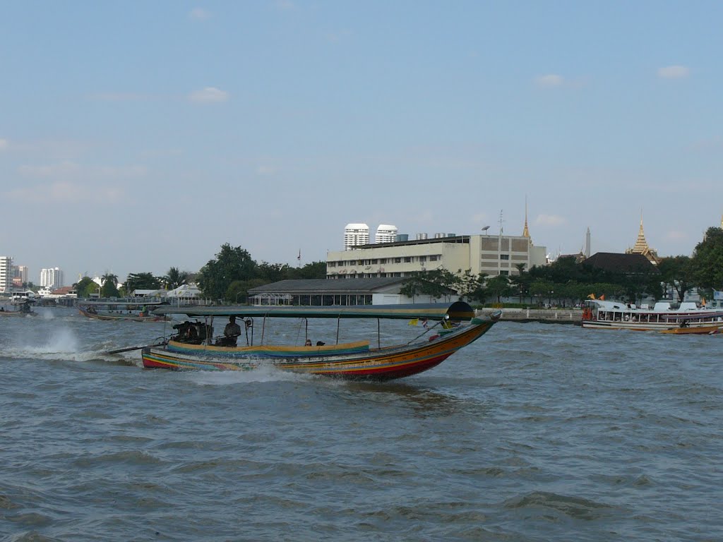 Chao Praya by attilius