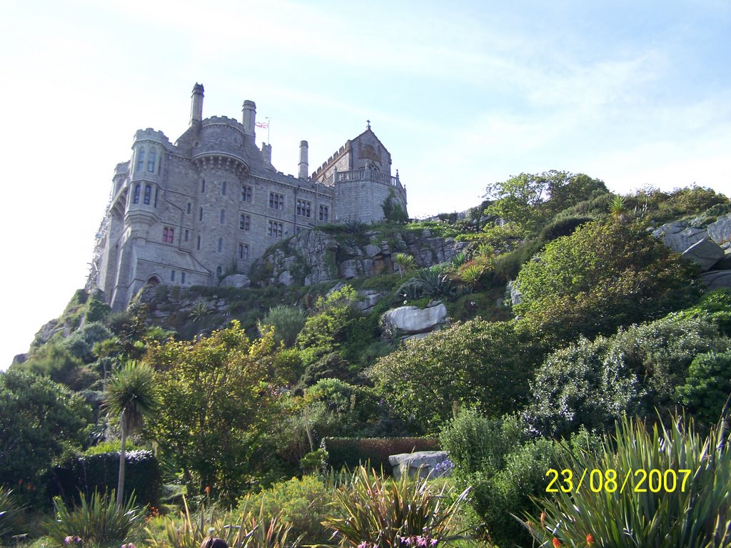 Saint Michael's Mount, UK by chris44