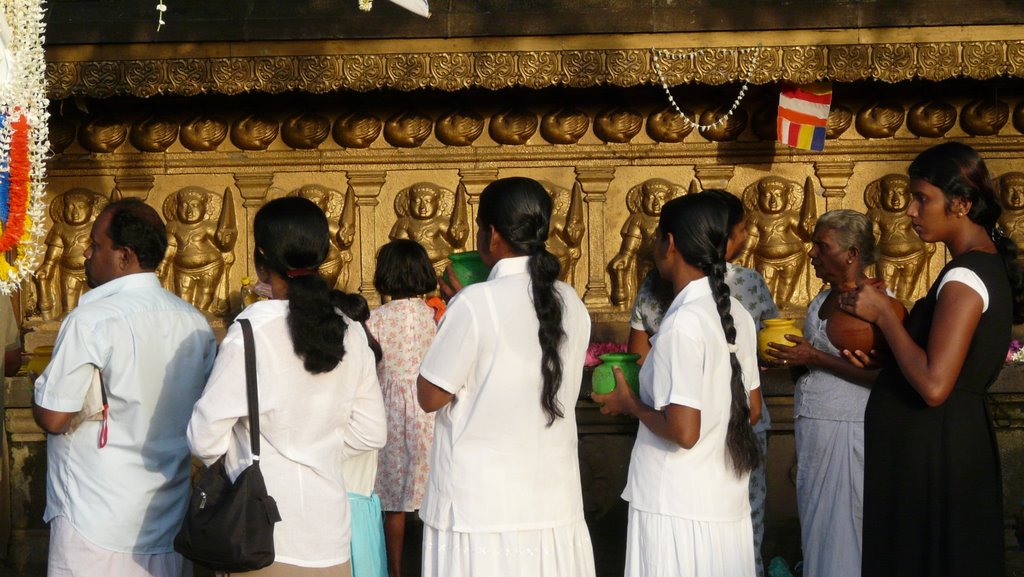 Temple Festival at Kelaniya by Wingmaker