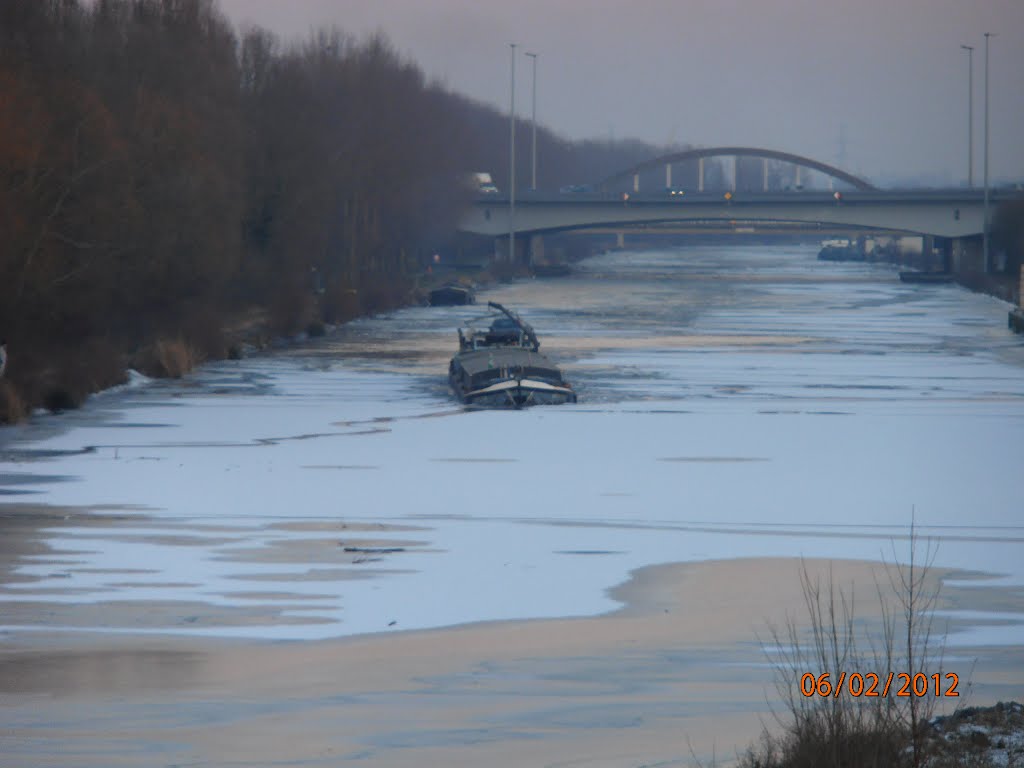 Winter 2011 - 2012 kanaal kortrijk bosuyt . by moustie