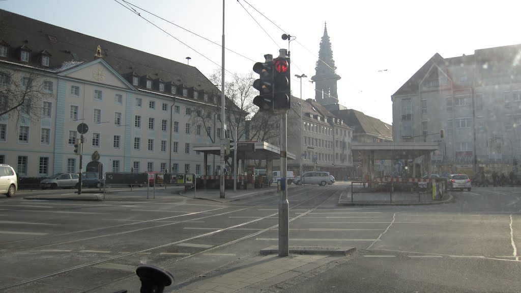 Rush hour in der Habsburger Straße by Brumm2010