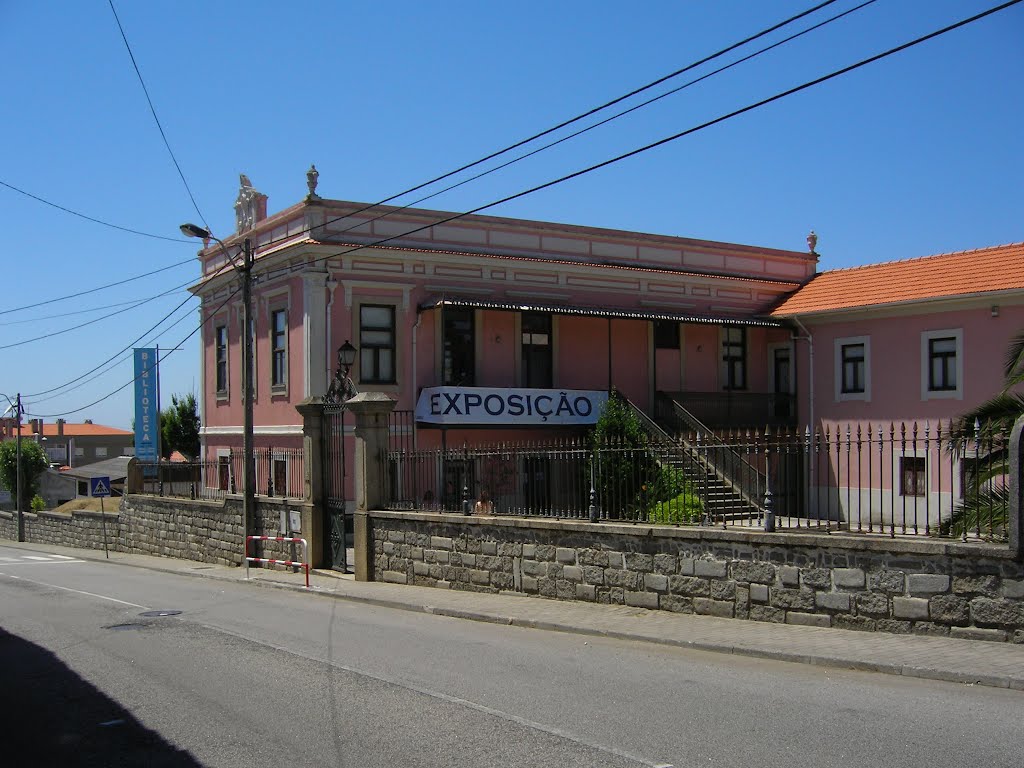 Biblioteca de Esmoriz by Biblioteca de Esmoriz