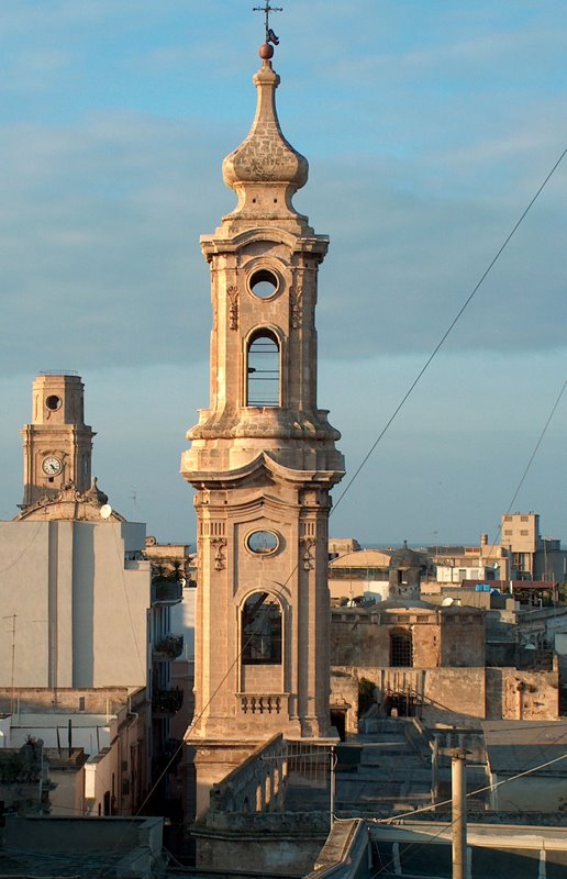 Monopoli: campanile delle Monacelle by Gianluca Aresta Architetto