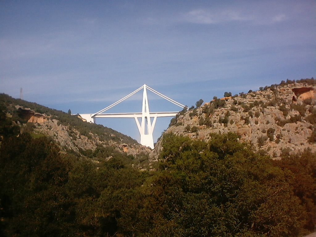 Vista del ponte sull'wadi Kuf by giannip46