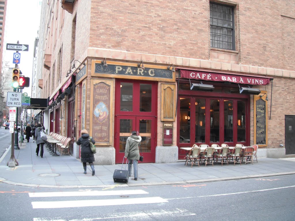 Restaurant by Rittenhouse Square by bobneub