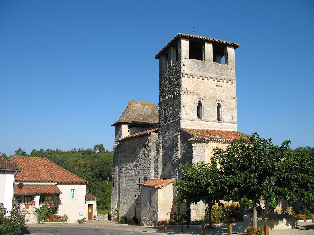 Eglise romane de Siorac-de-Ribérac - Dordogne by Max d'Arrieutort