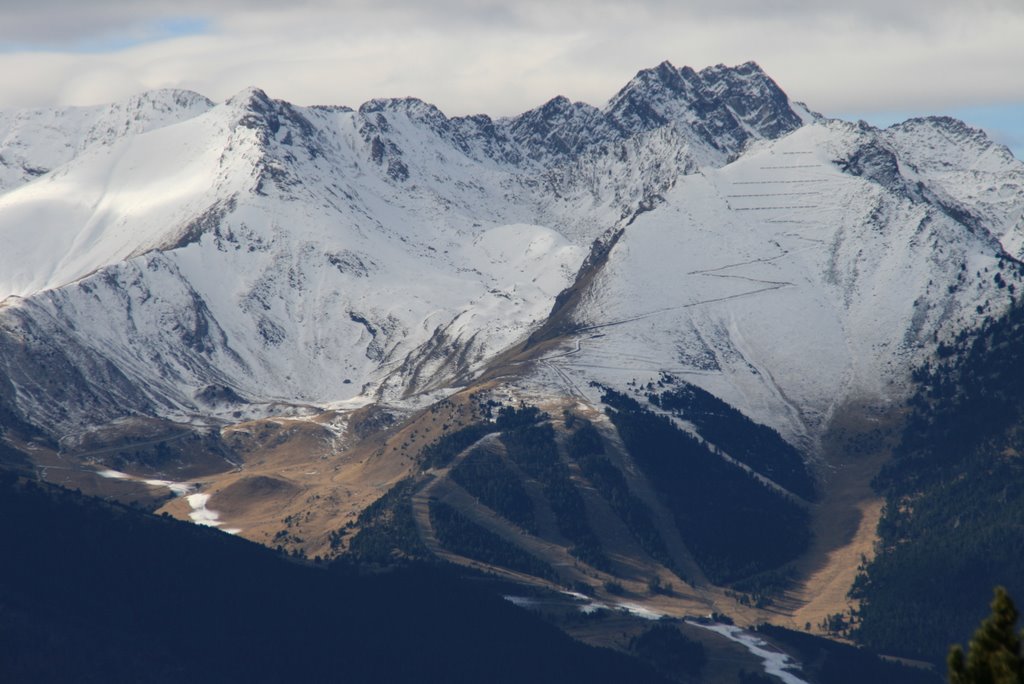 Espot, vist des de el montcaubó by roc garcia-elias cos