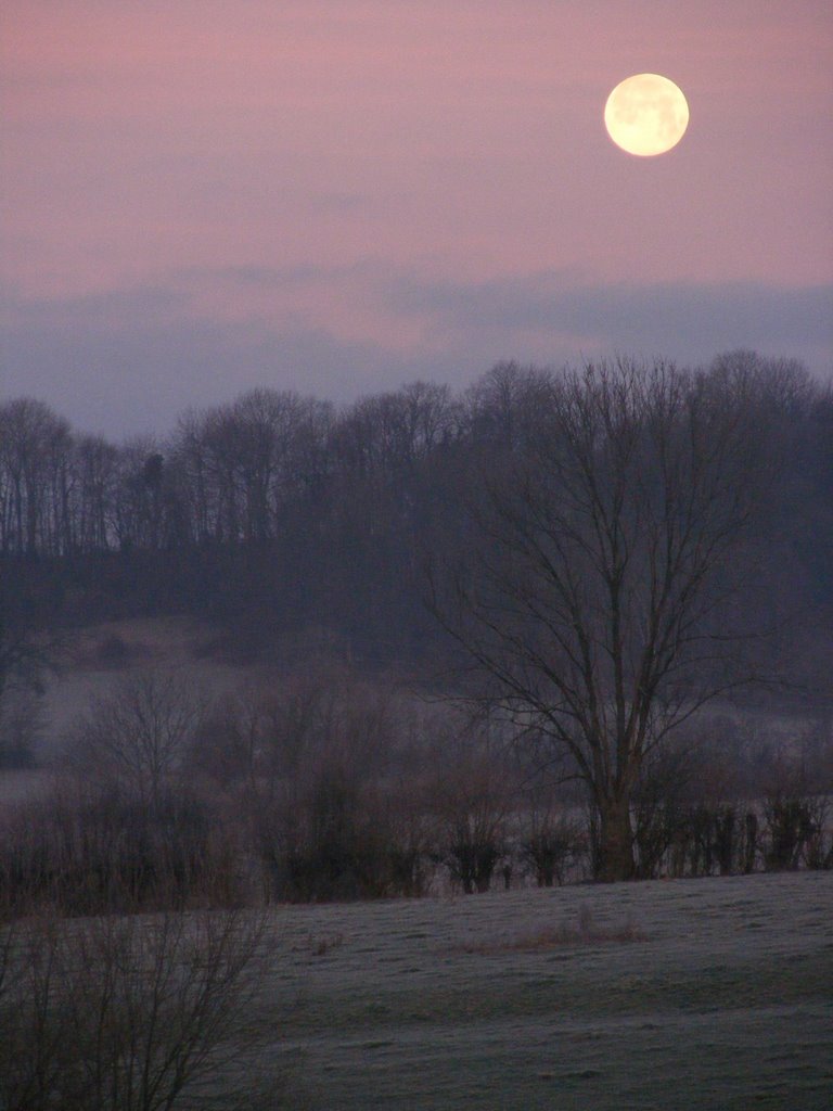 Mond über Baelen by jschady