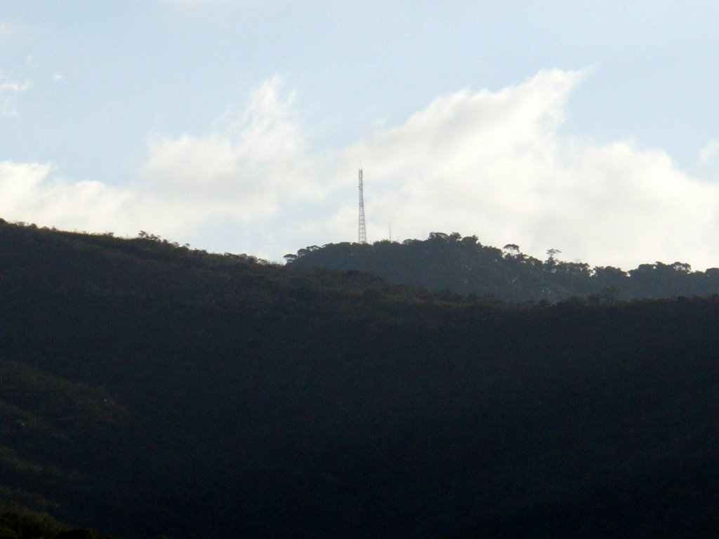 Serra do Cascalho by Tedd Santana