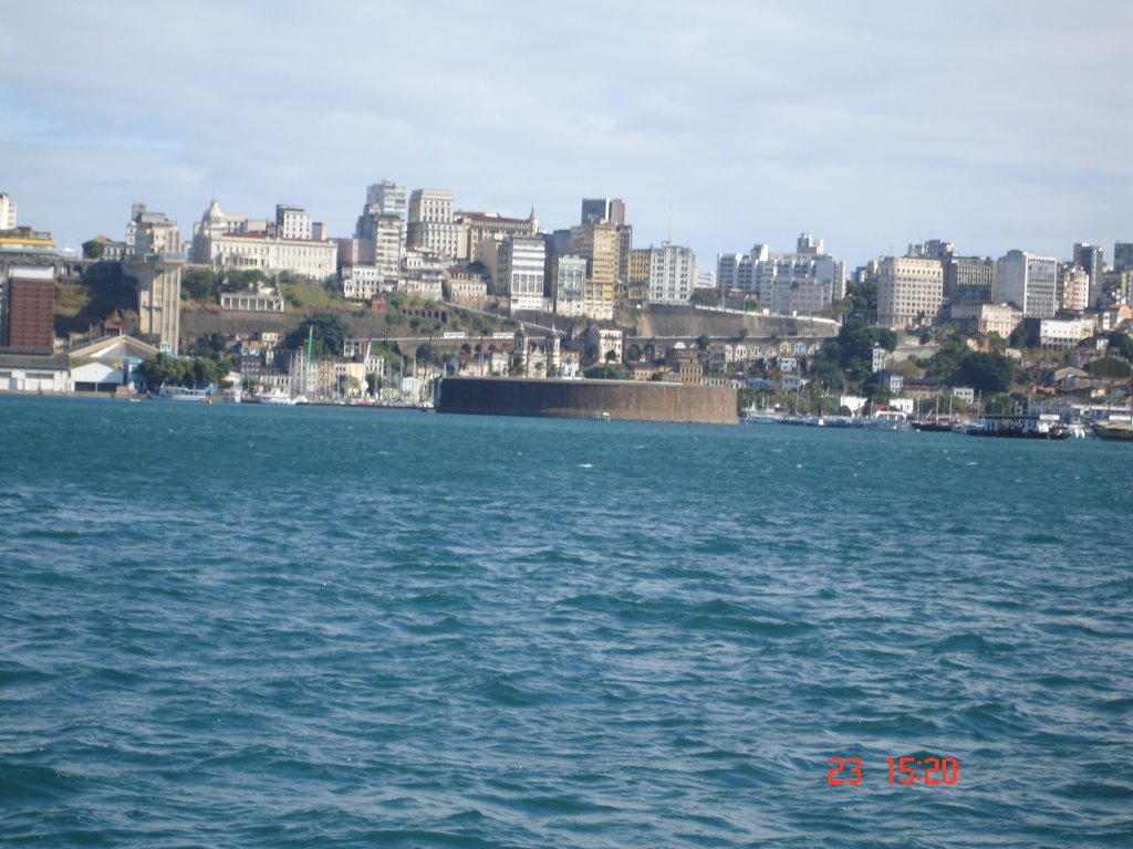 Sao Marcelo fortress and Lacerda lift from Todos os Santos Bay by Paulo F. de Lima