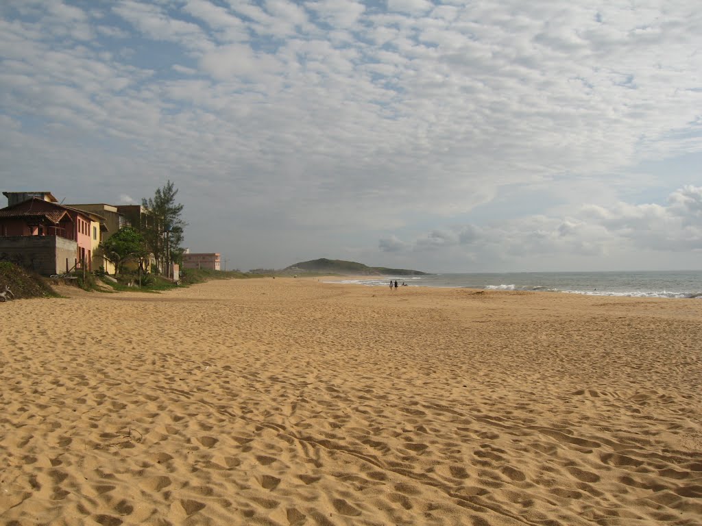 Ao fundo o Morro da Concha - Vila Velha by Fabio Arrebola