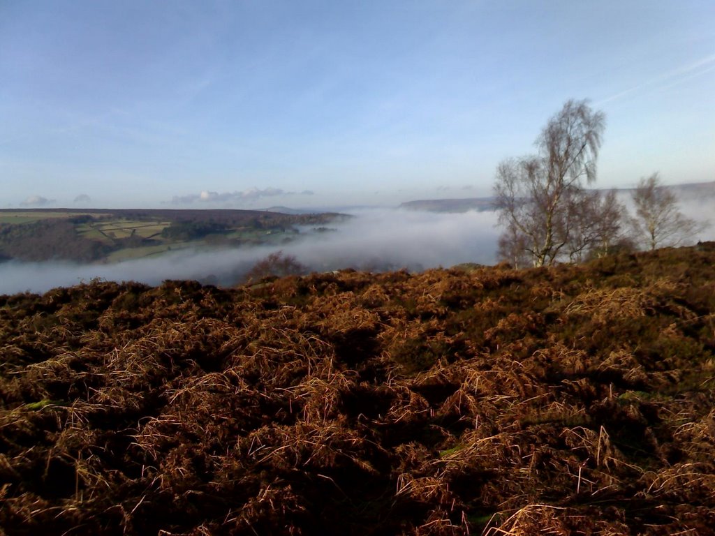 Looking north west towards Win Hill. by Pete