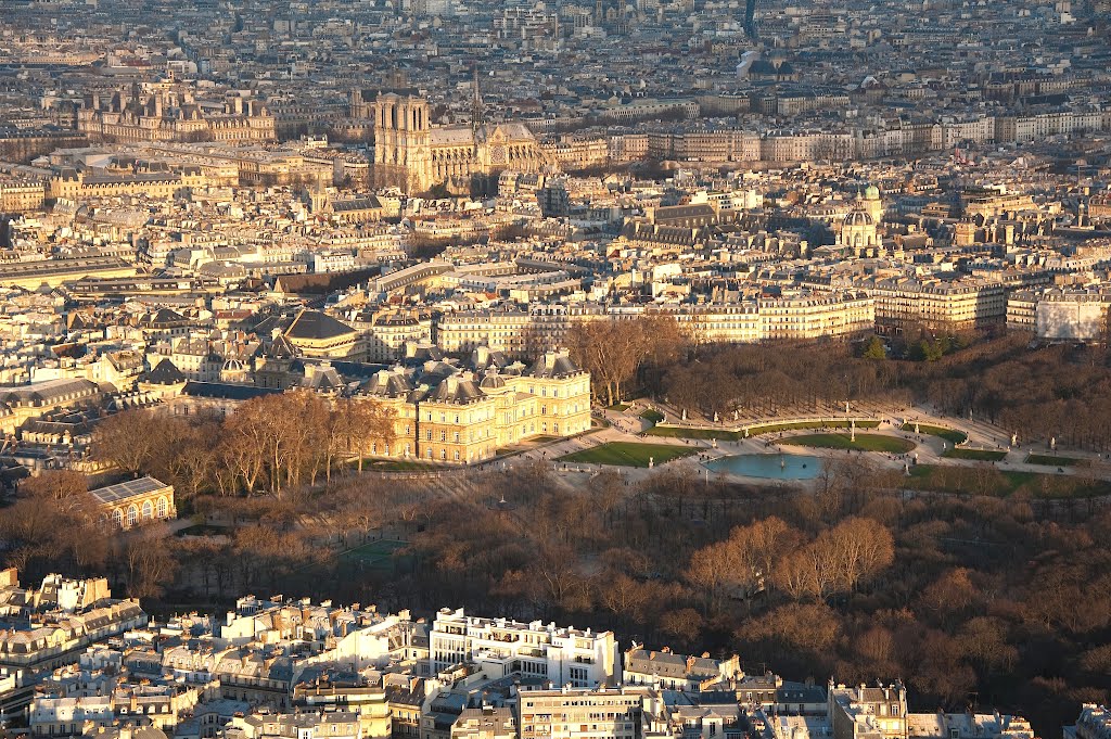 Blick auf den Jardin du Luxembourg by Thomas Maess