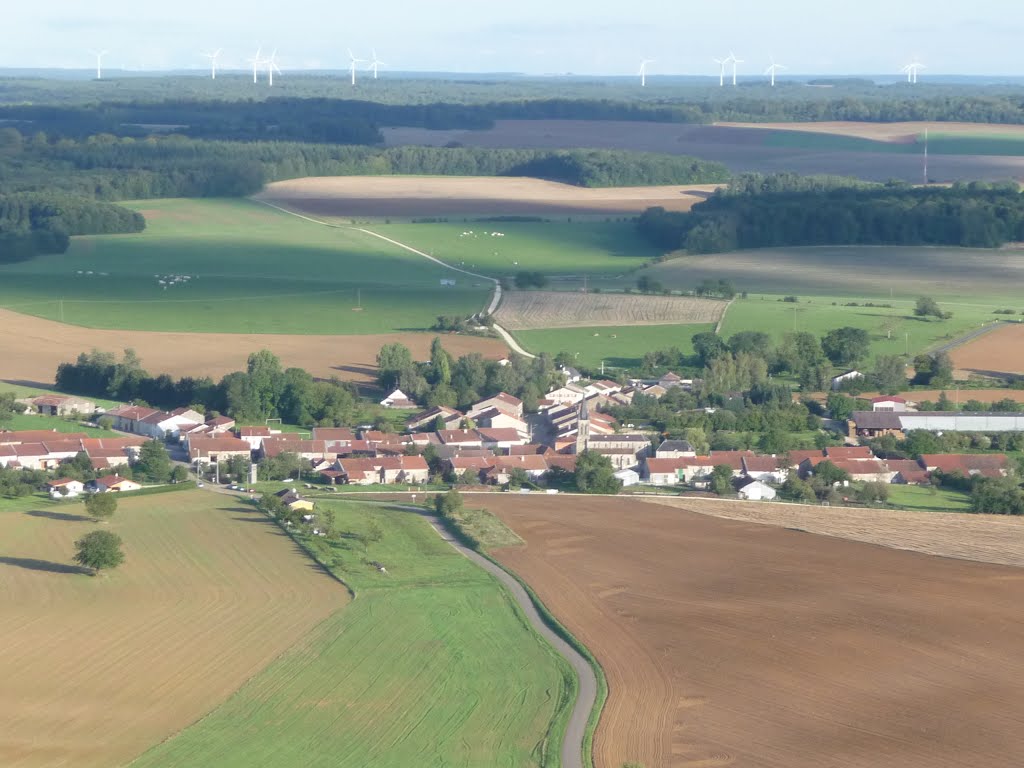 Hévilliers depuis la route de Villers le sec. by VarinotF