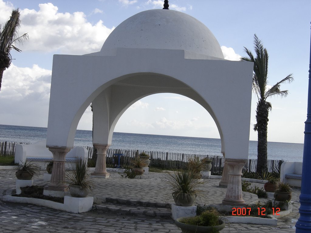 Paseo Hammamet by Jose Benitez Esperon