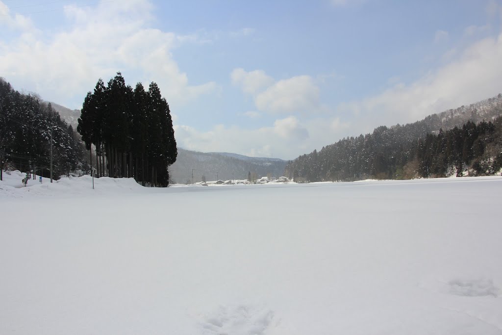 雪の南今庄 Minami-Imajyo in snow by Yutaka Kanzaki