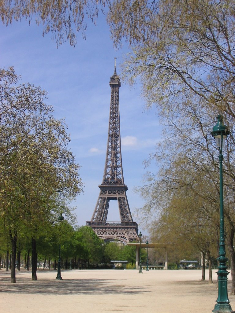 Paris, Tour Eiffel by gfa-foto