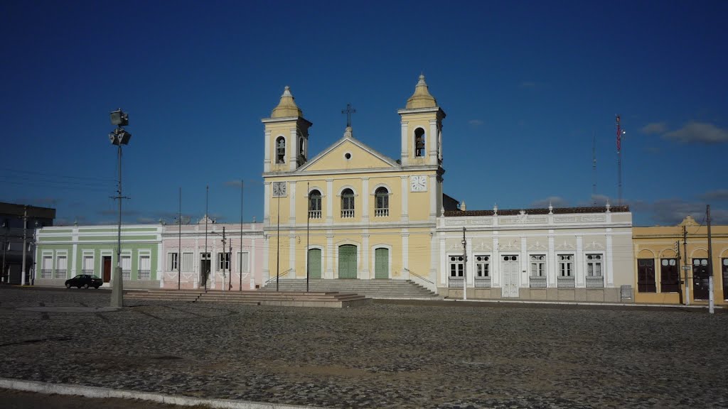 Matriz do Divino Espírito Santo e conjunto arquitetônico, Jaguarão, RS by Ubirajara Buddin Cruz