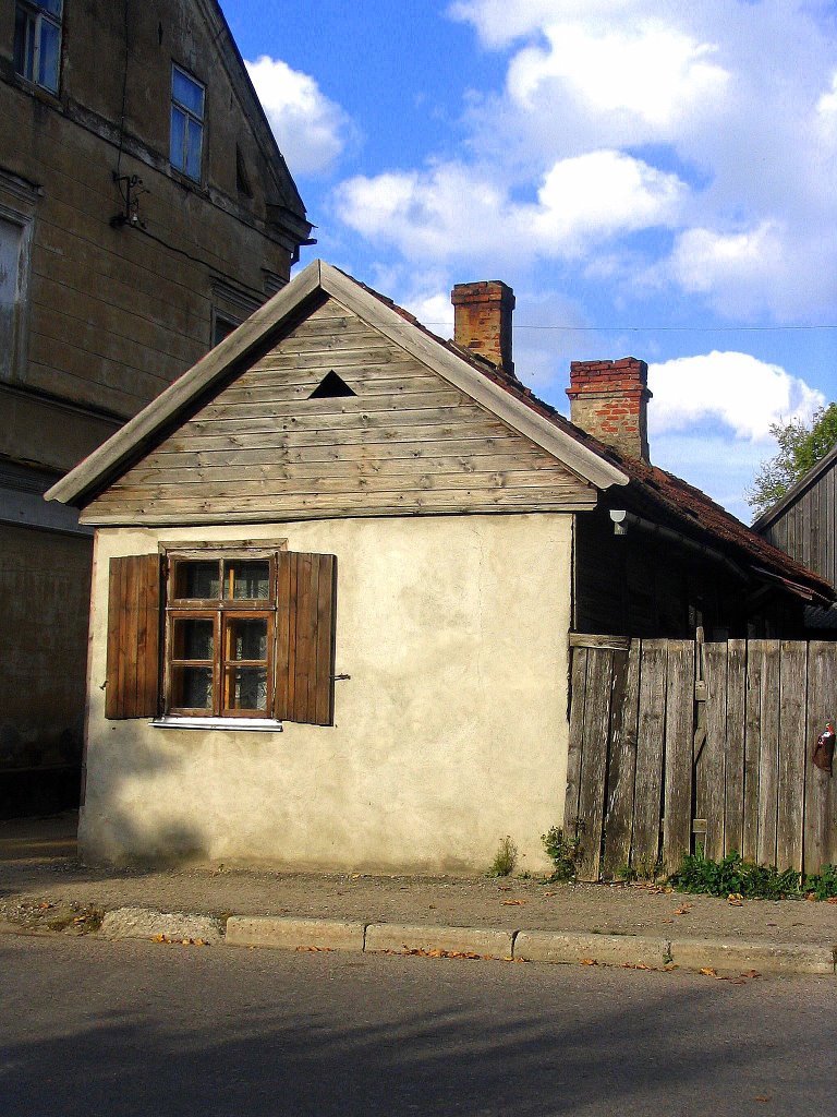 One-windowed dwelling house on Jelgava street by Laima Gūtmane(simka)