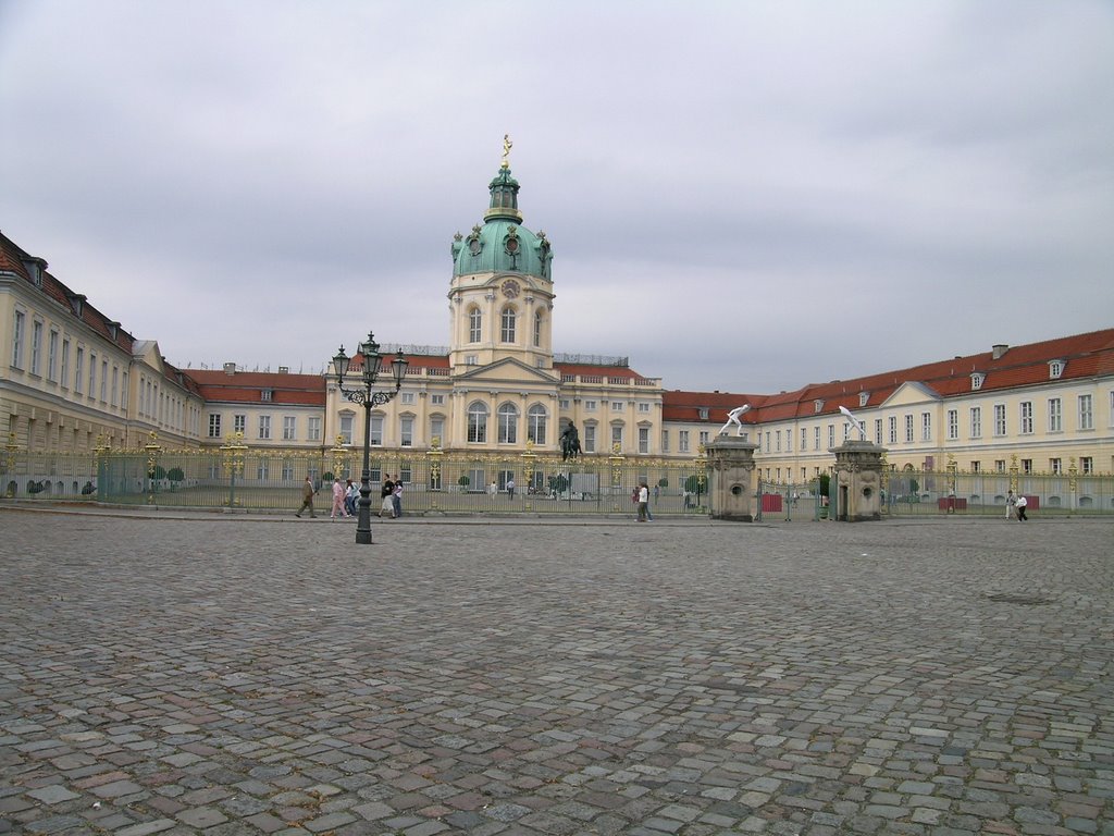 Charlottenburg by Giorgio Ramella