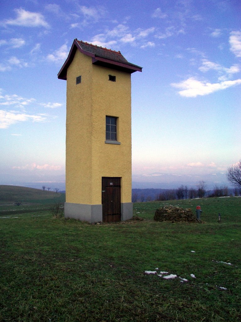 Transformatorhäuschen beim Dornhof zwischen Magden und Olsberg by HappyMac