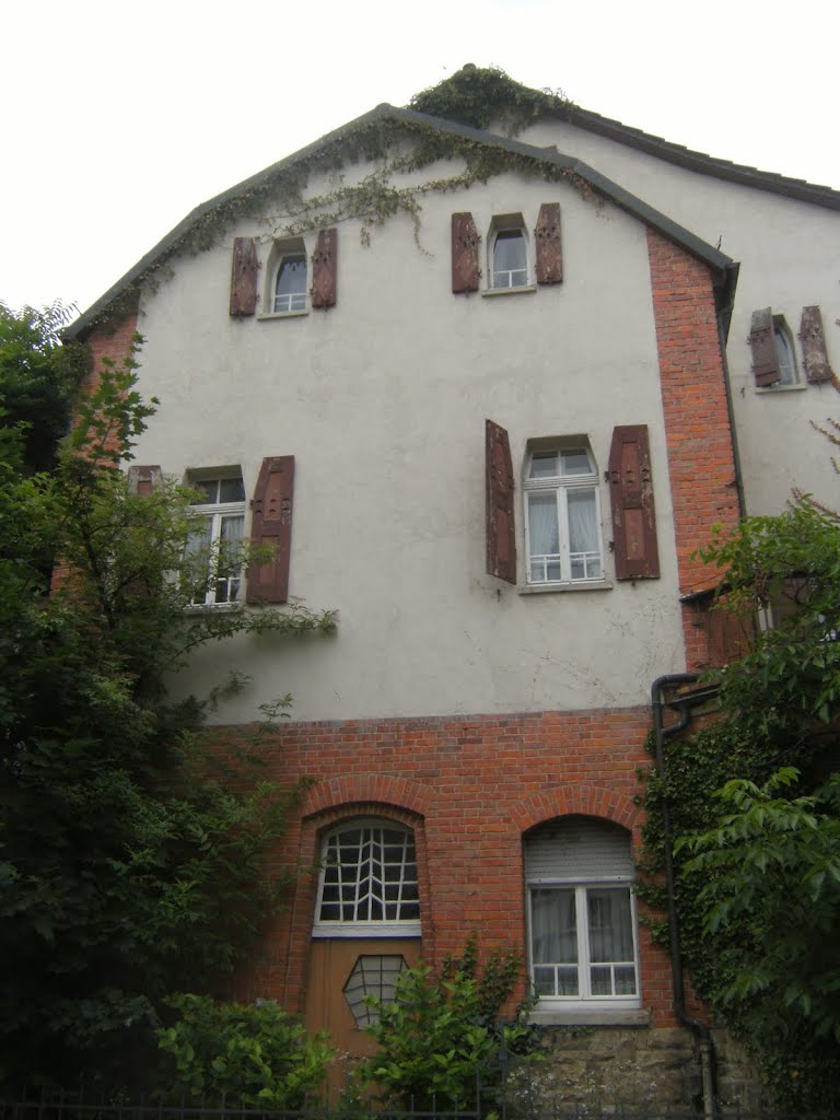 Karlsruhe, Baischstraße 1 (Hermann Billing 1901-03) by Jacques Lasserre