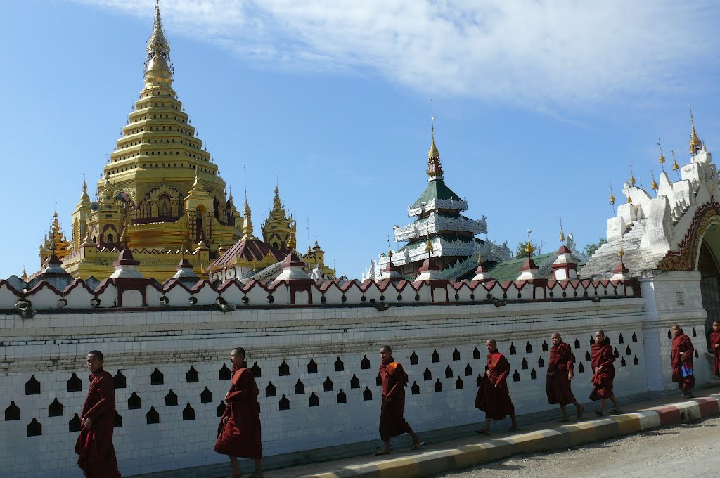 Pagoda Yadana Mann Aung. Yawnghwe. Birmania by marisa suárez garcía