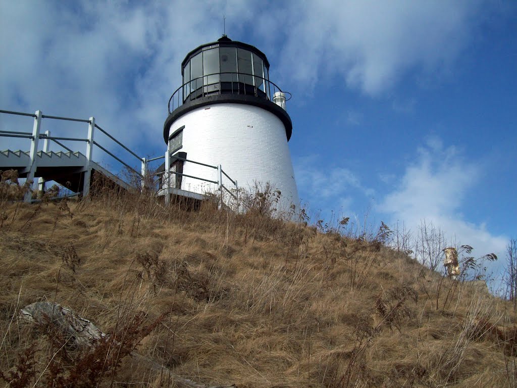 Owls Head Light, Maine by marcelflisiuk