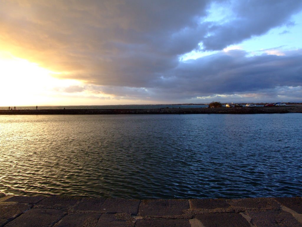 Sunset above Hérault by aurelieng