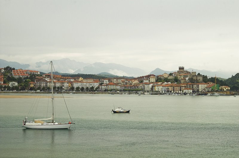 San Vicente de la Barquera, Cantabria, Spain by hector pastor