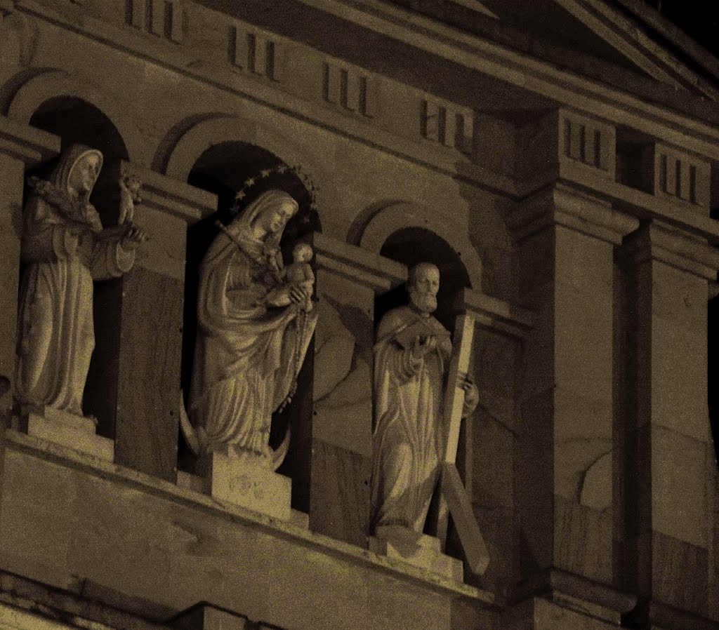 DETALLE, CATEDRAL DE CHIQUINQUIRÁ by EdgarM