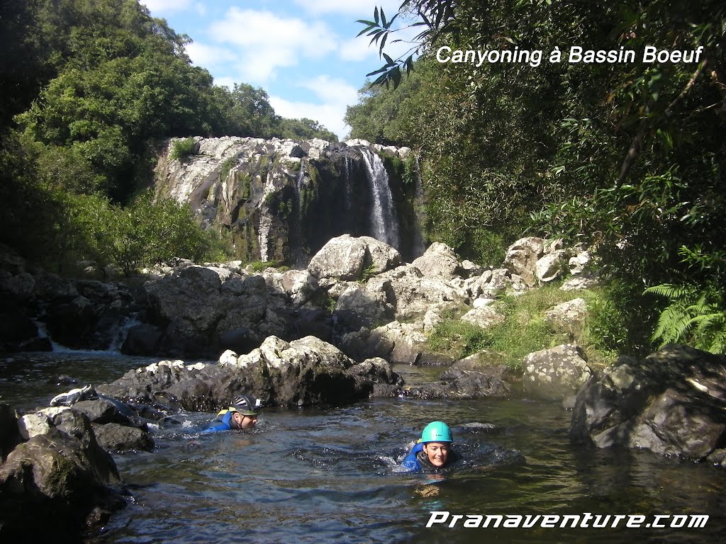 Canyoning à sainte suzanne by pranaventure