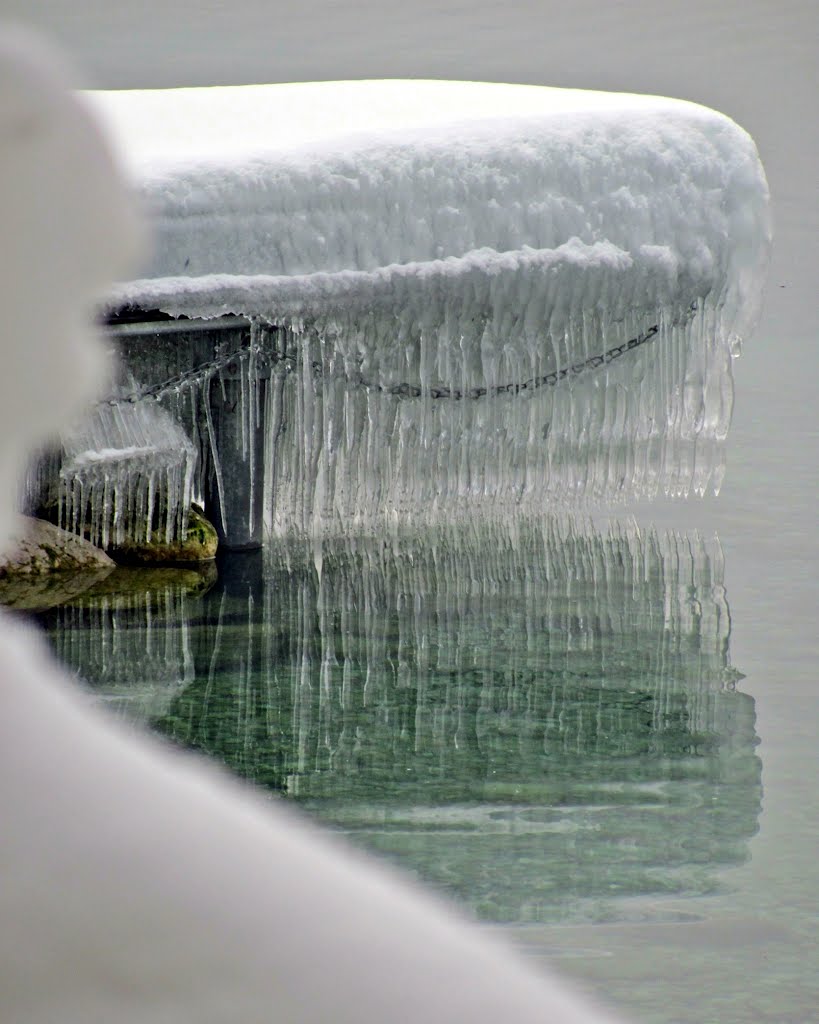 Boudry, Lac de Neuchâtel, Winter 2012 (X) by Wilhelm Tell