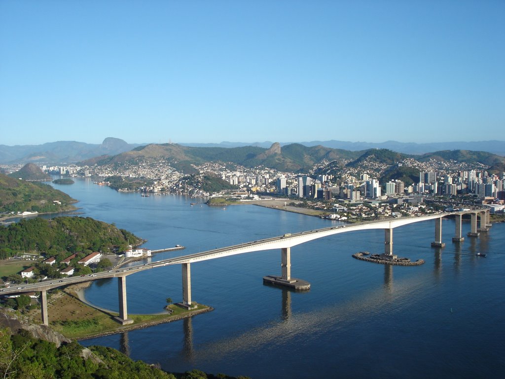 Terceira Ponte vista do Morro do Moreno by Fernando A. S. Rocha