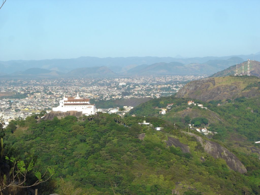 Convento da Penha visto do Morro do Moreno by Fernando A. S. Rocha