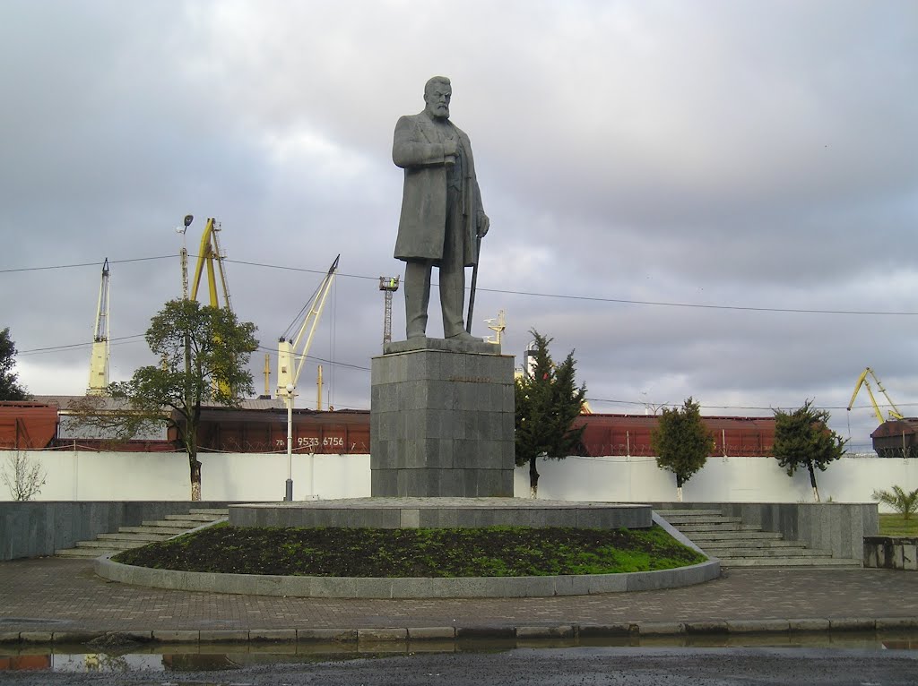 Monument of Poti port founder by konyok