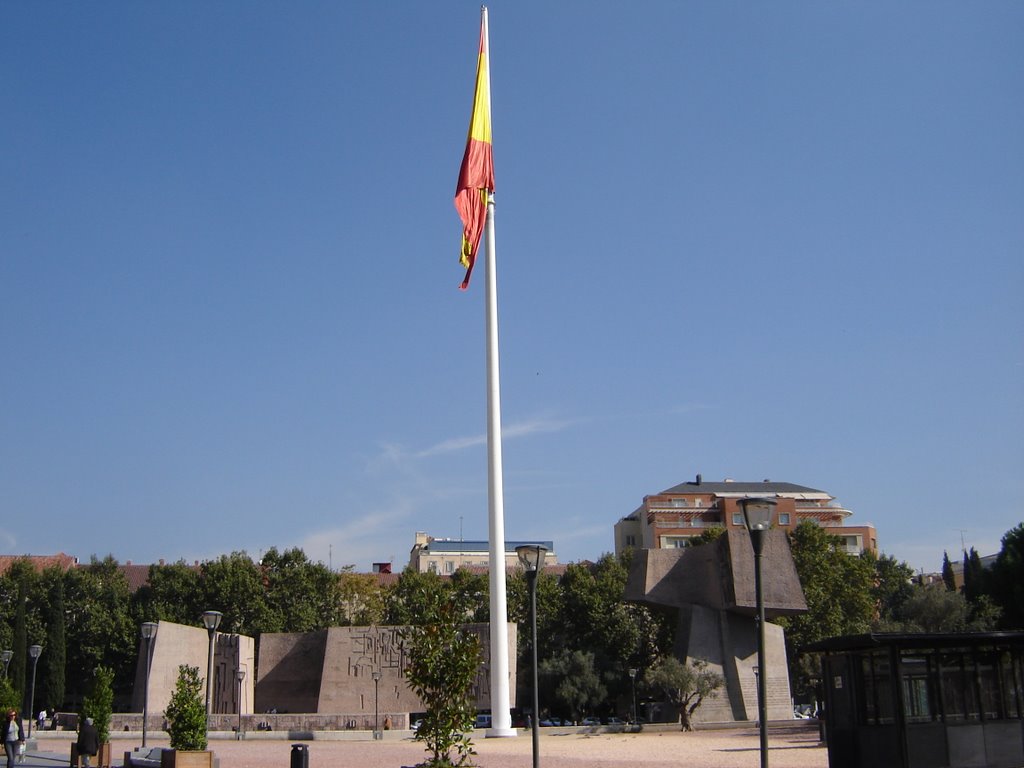 Monumento al Descubrimiento de América (Joaquín Vaquero Turcios) by Weierstrass