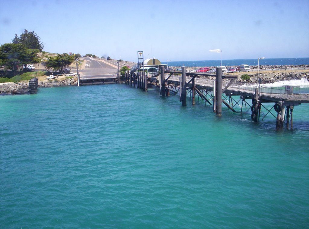 Kangaroo island-port by וואָדזשטעק