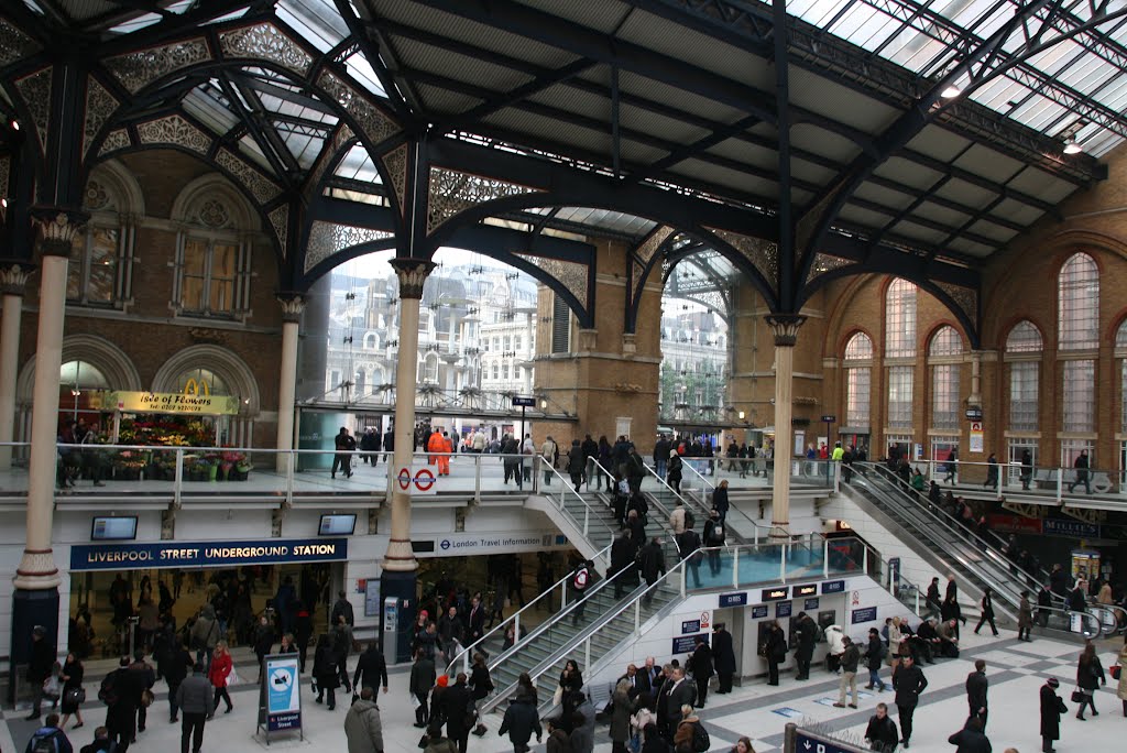 Liverpool Station, City of London. by Carl030nl