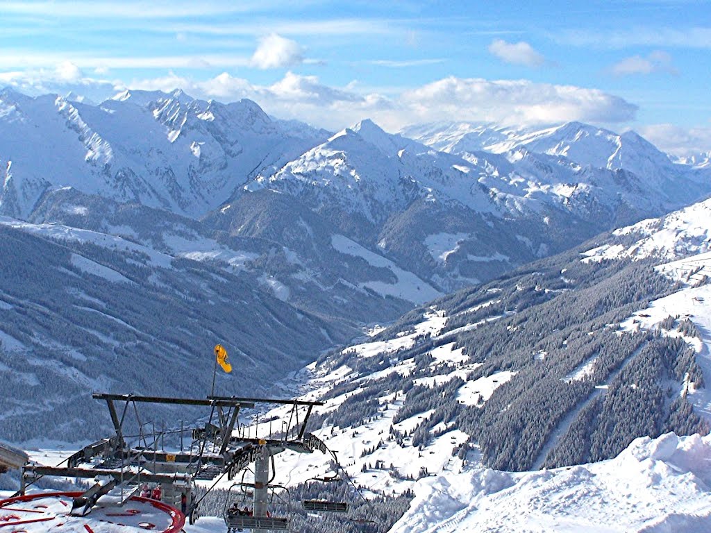 Königsleitenspitze; Blick ins Gerlostal by dietmarproske