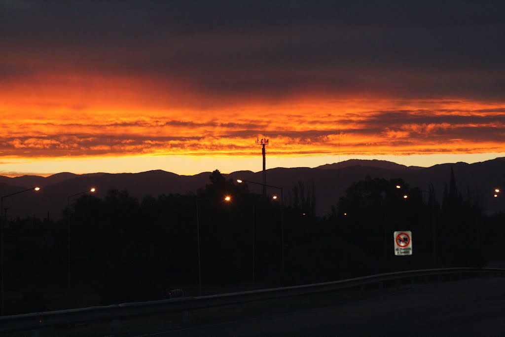 ATARDECER EN LA CIUDAD by miguel frias