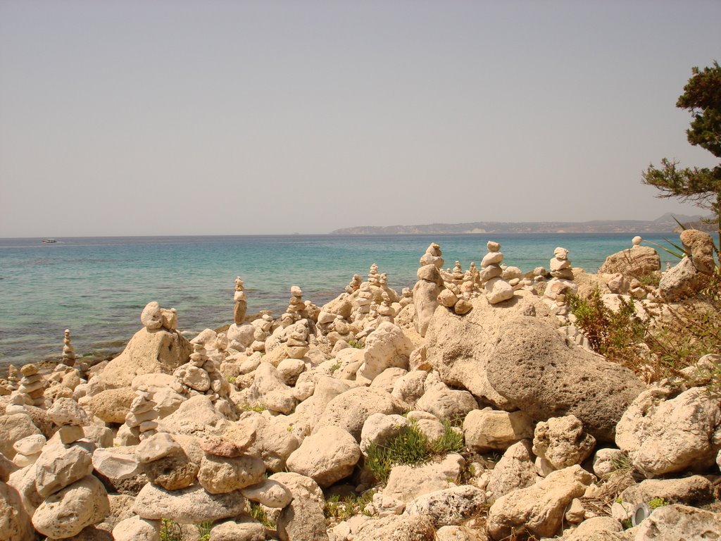 Koroni beach by Elli Constantatou