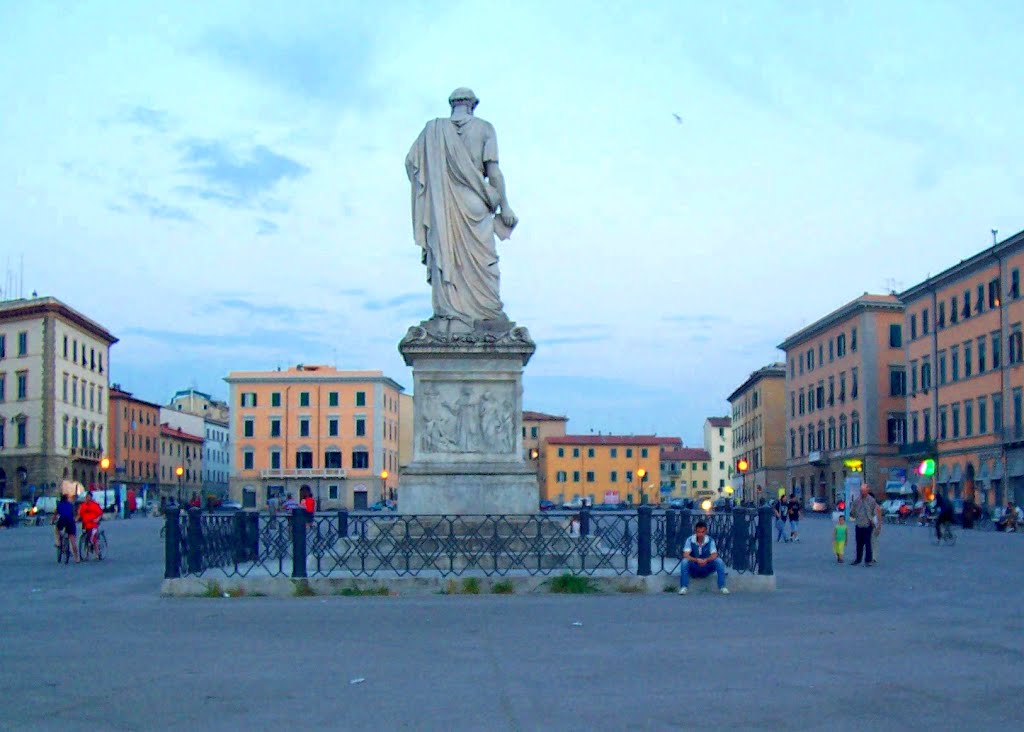 Livorno, P.zza della Repubblica by photosofghosts