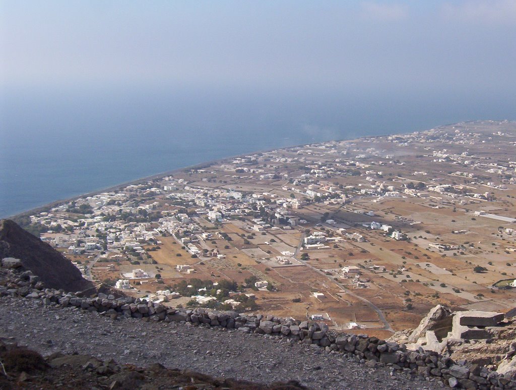 Perissa Ancient Thirából fényképezve / Perissa from Ancient Thira by Reni & Krisz