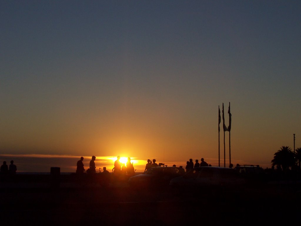 Atardecer en la rambla by Pablo Rodriguez Laur…