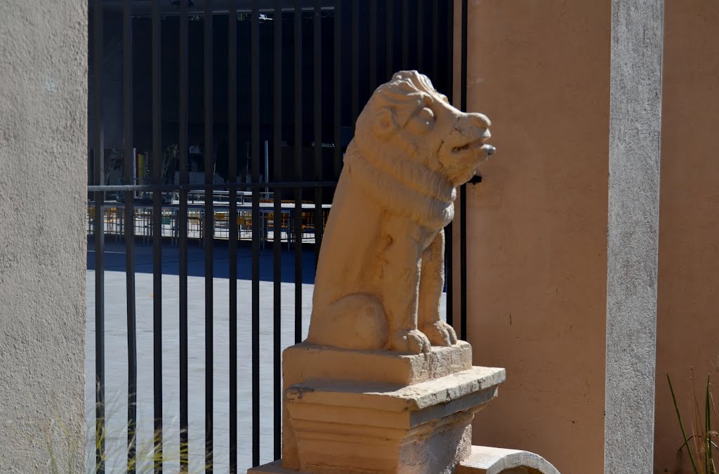 Museu de Gavà - Font del lleó by Yeagov