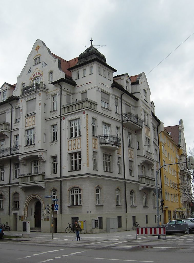 München, Elisabethstr. 34 (Jakob Bender 1907) by Jacques Lasserre