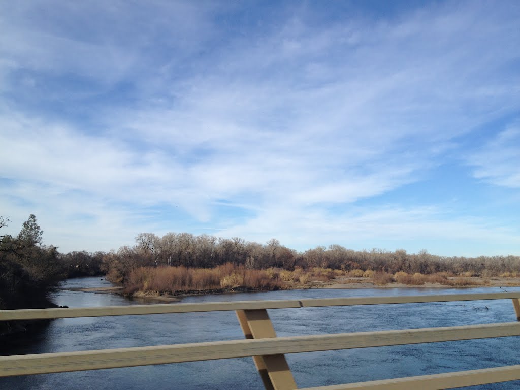 Woodson Bridge over Sac River by aliandjgohiking