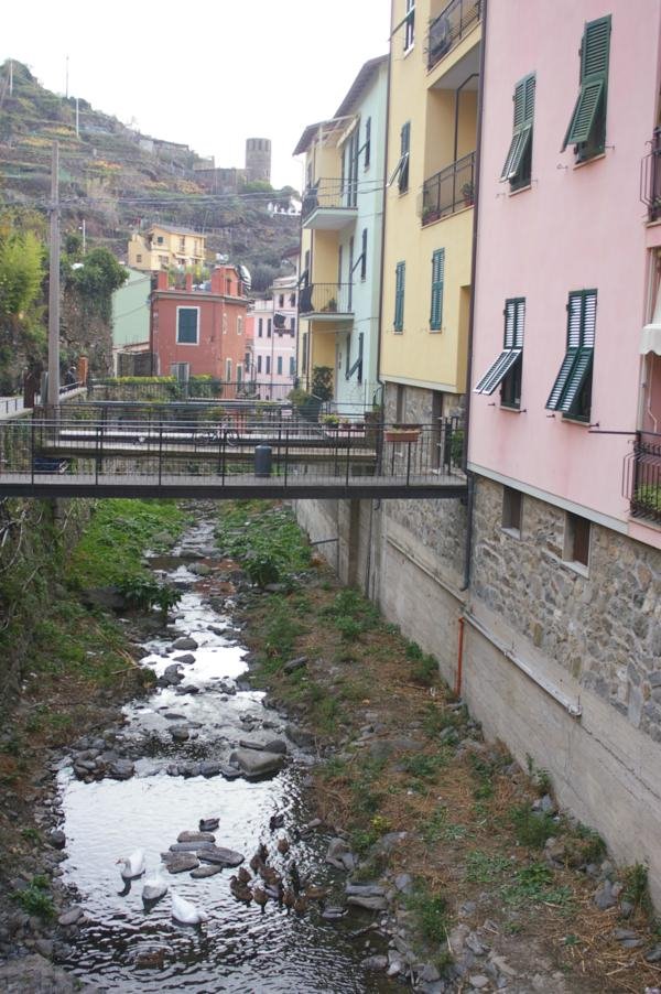 Pontes e casas de Vernazza by GCabanita